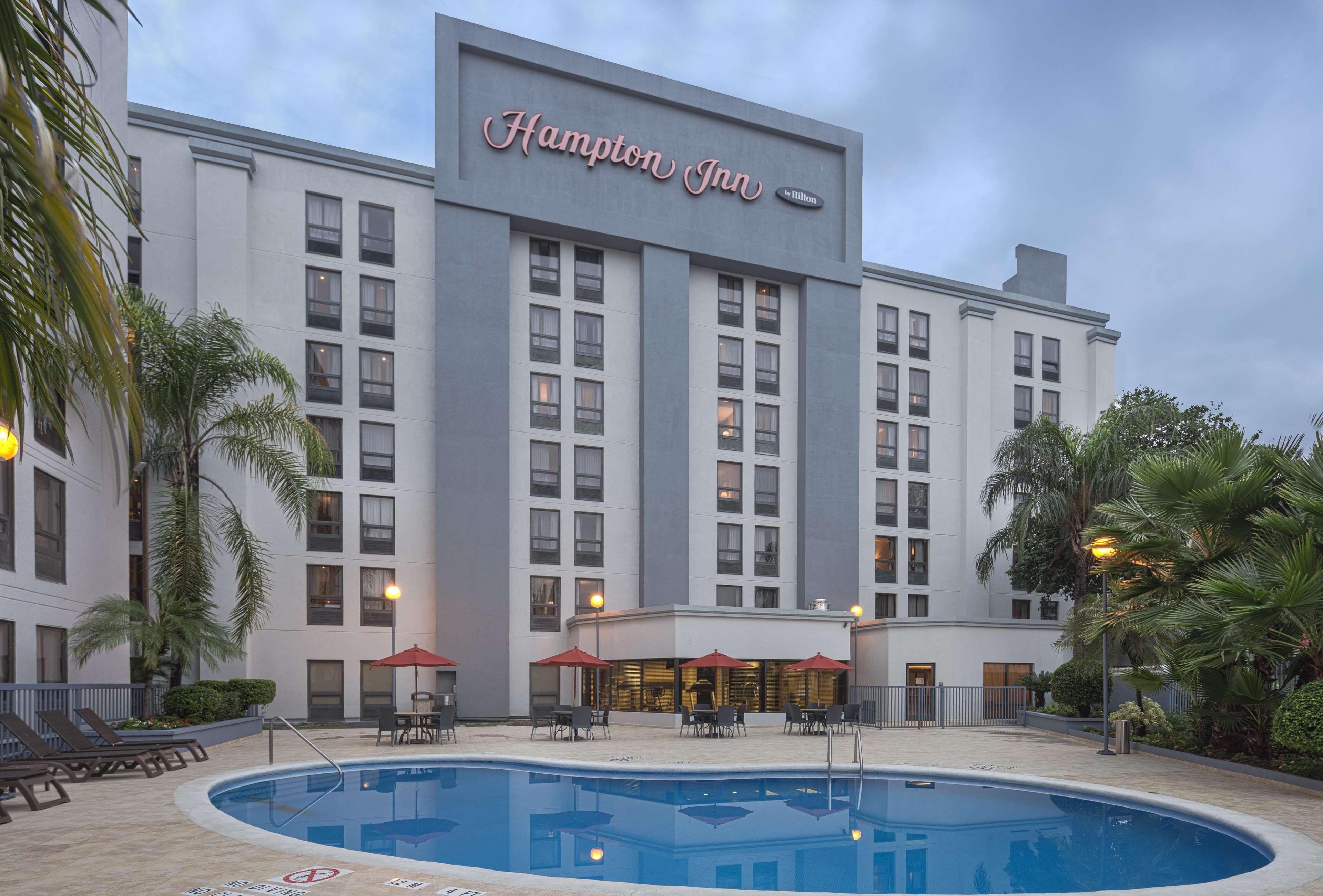 Hampton By Hilton Monterrey Galerias Obispado Bagian luar foto