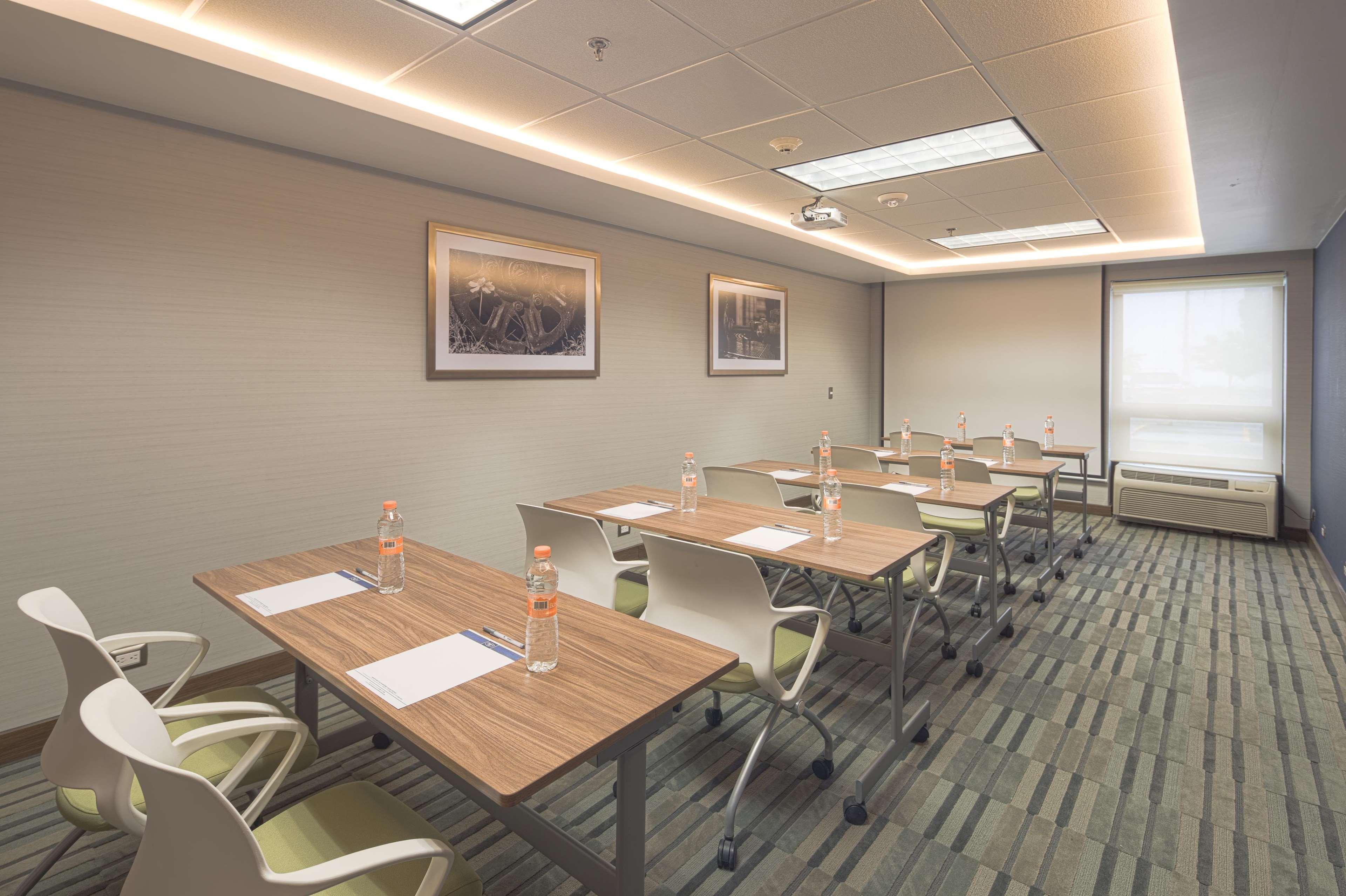 Hampton By Hilton Monterrey Galerias Obispado Bagian luar foto