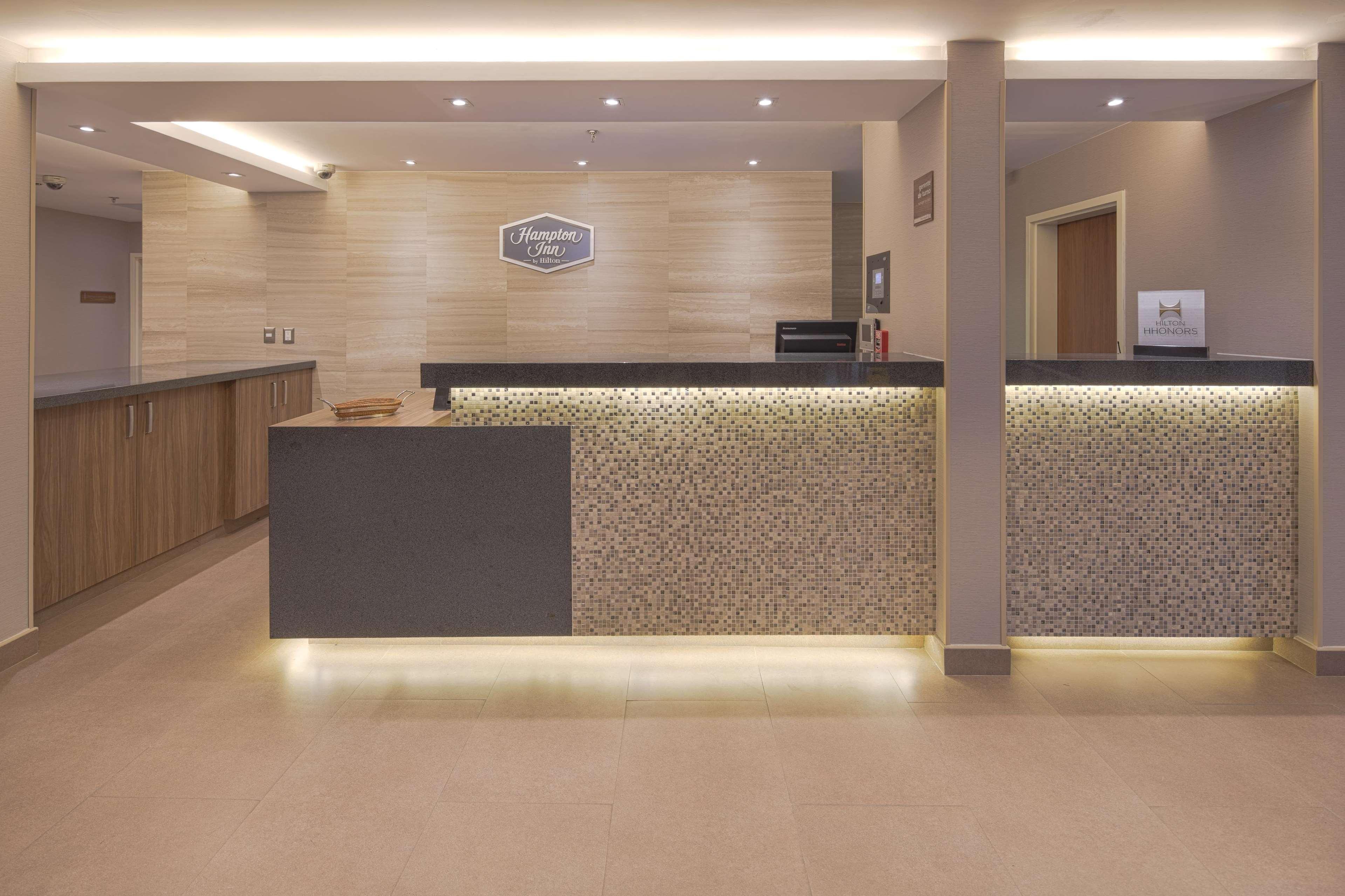 Hampton By Hilton Monterrey Galerias Obispado Bagian luar foto