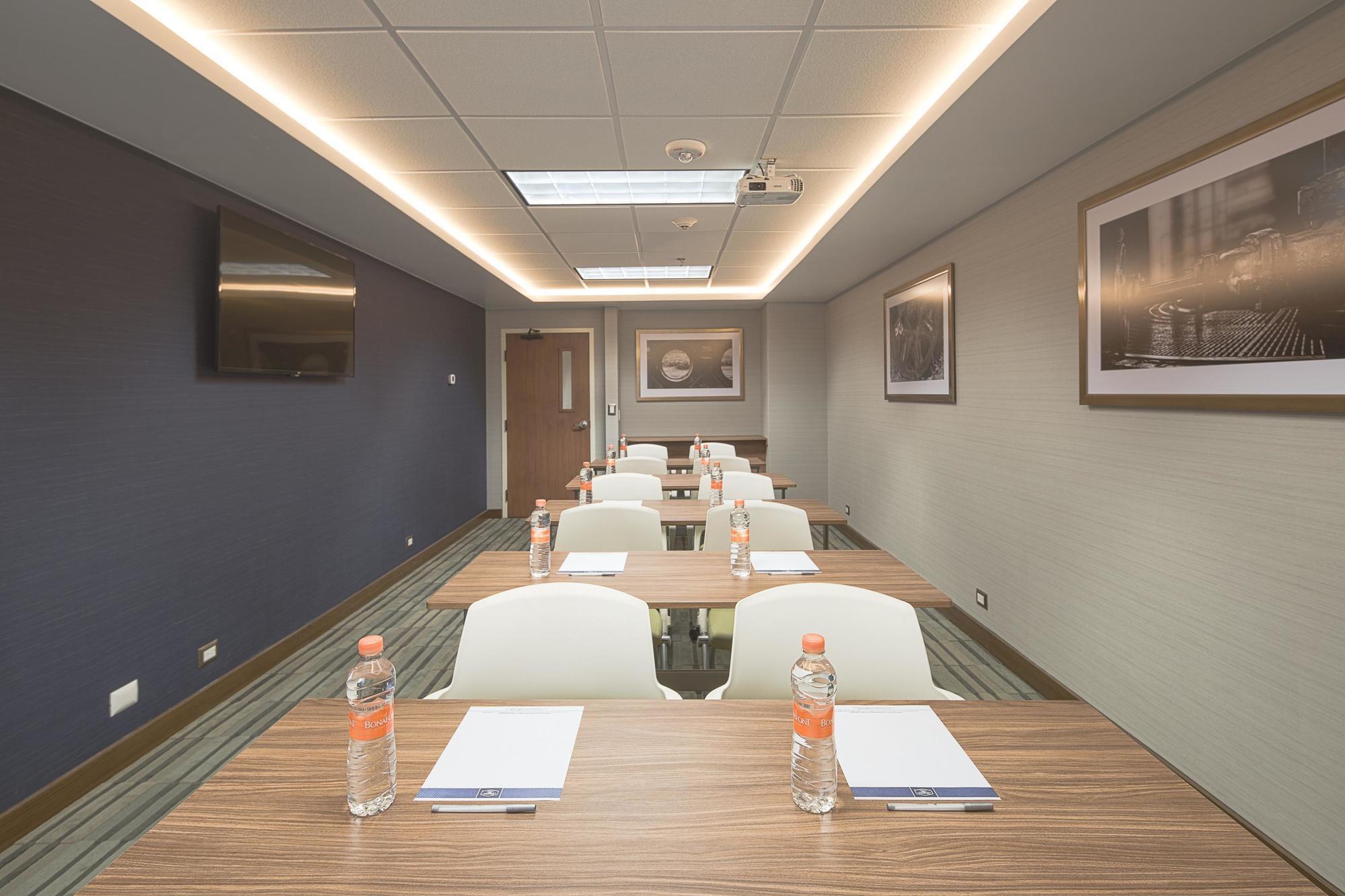 Hampton By Hilton Monterrey Galerias Obispado Bagian luar foto