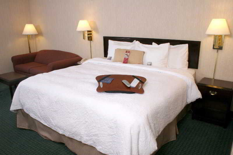 Hampton By Hilton Monterrey Galerias Obispado Bagian luar foto