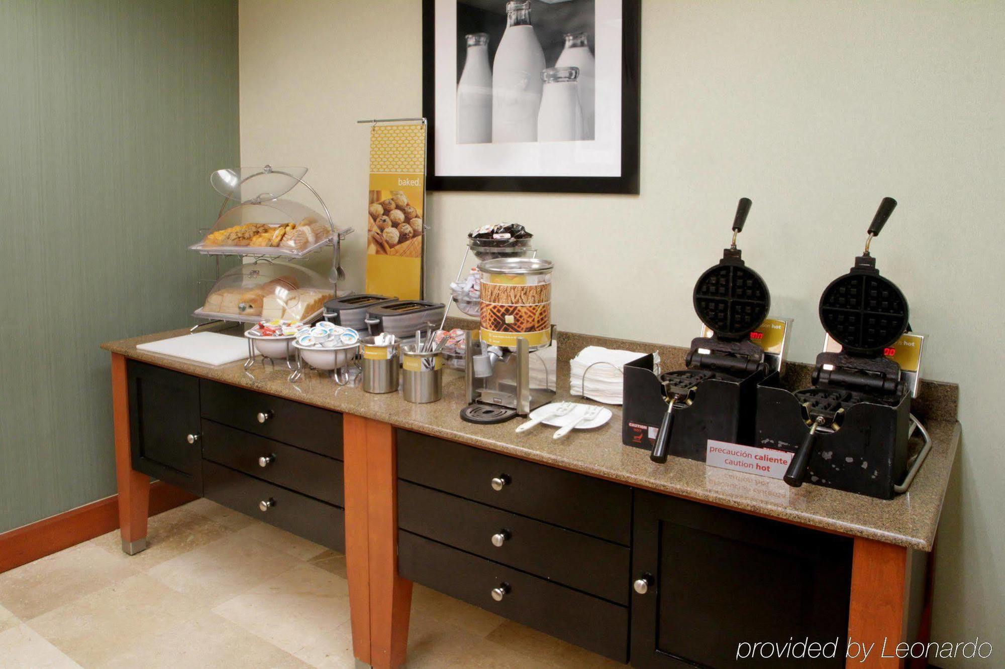 Hampton By Hilton Monterrey Galerias Obispado Bagian luar foto