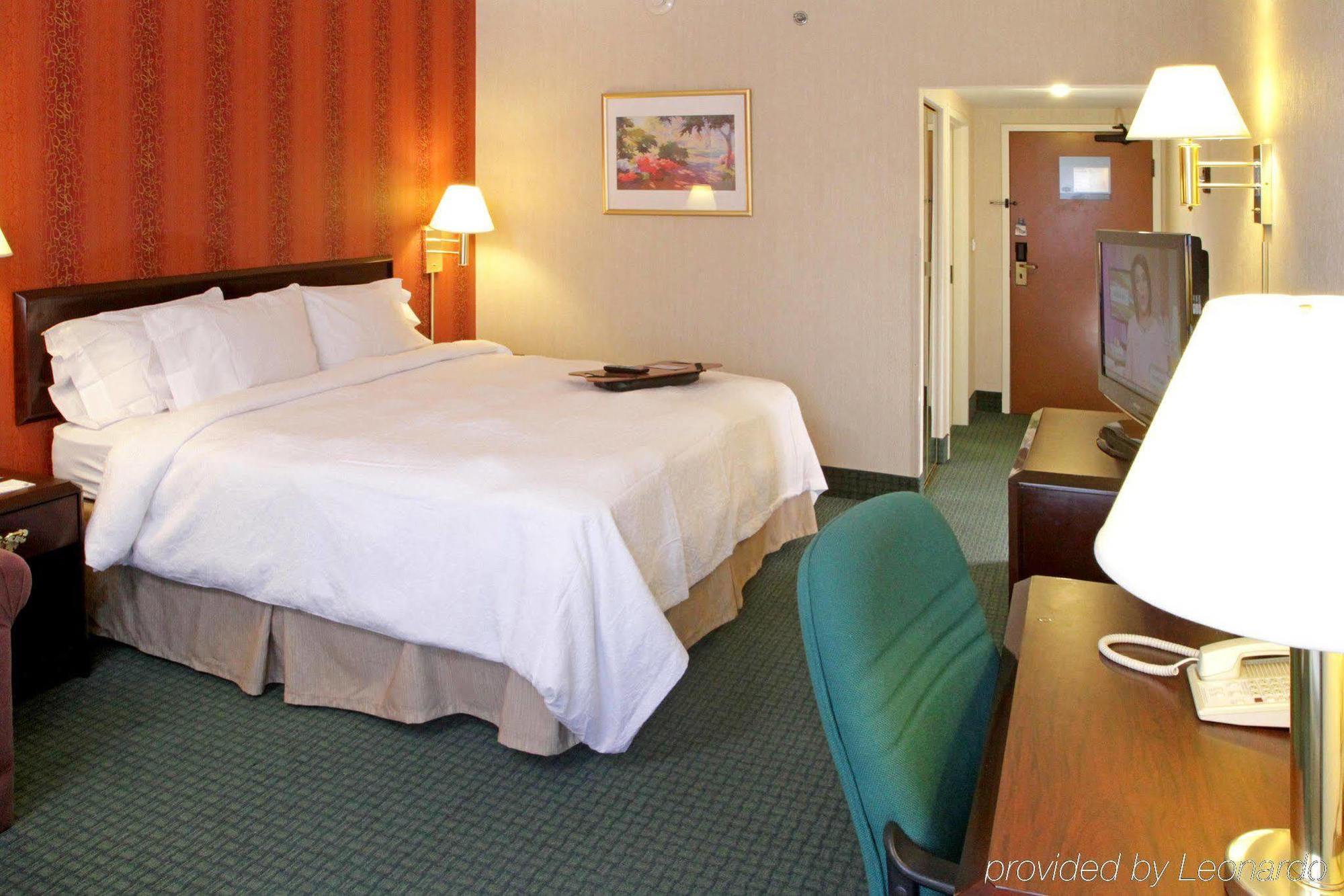 Hampton By Hilton Monterrey Galerias Obispado Bagian luar foto