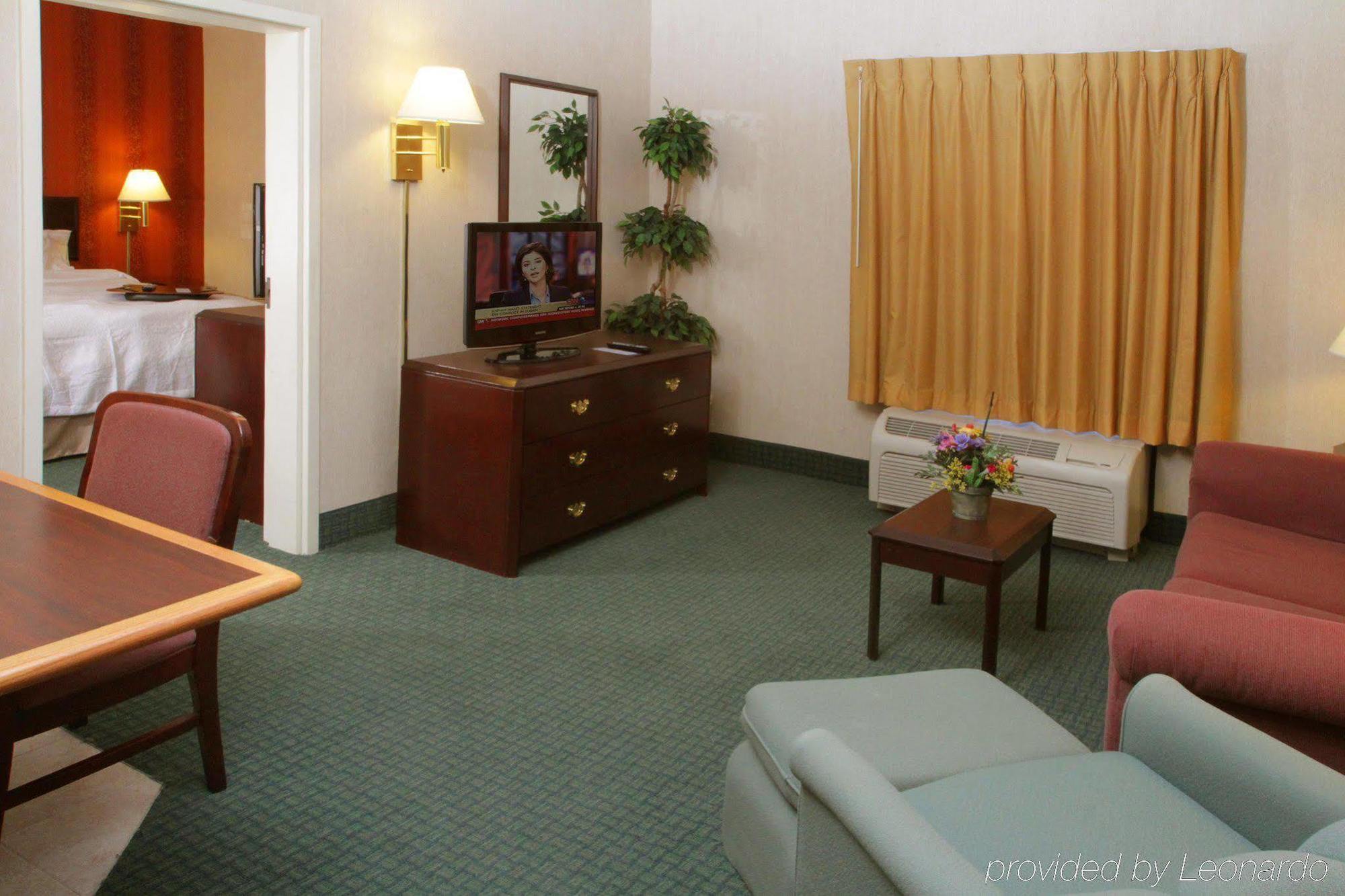 Hampton By Hilton Monterrey Galerias Obispado Bagian luar foto